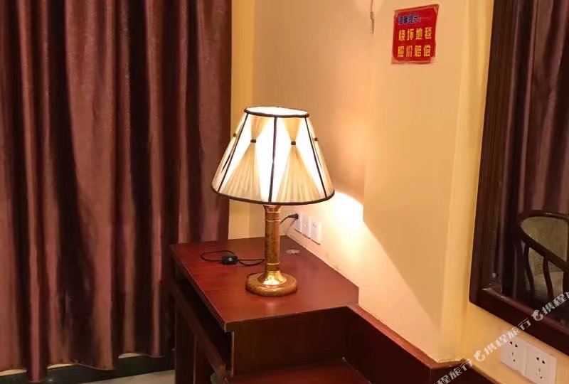 防城港小城之星连锁酒店(企沙卫东南码头店)
