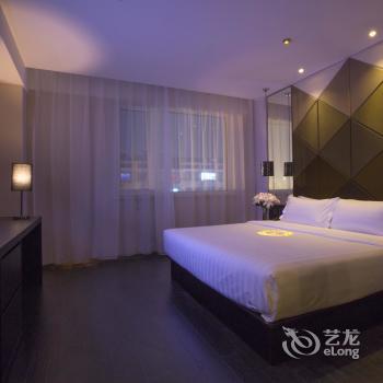 佐魔酒店(天津火车站卫国道店)